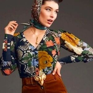 Cabi Snake Charmer Blouse Sz Medium